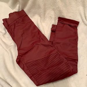 Burgundy pleather moto legging